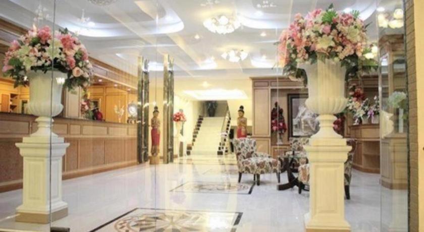 Siamtara Palace Hotel Maha Sarakham Exterior photo